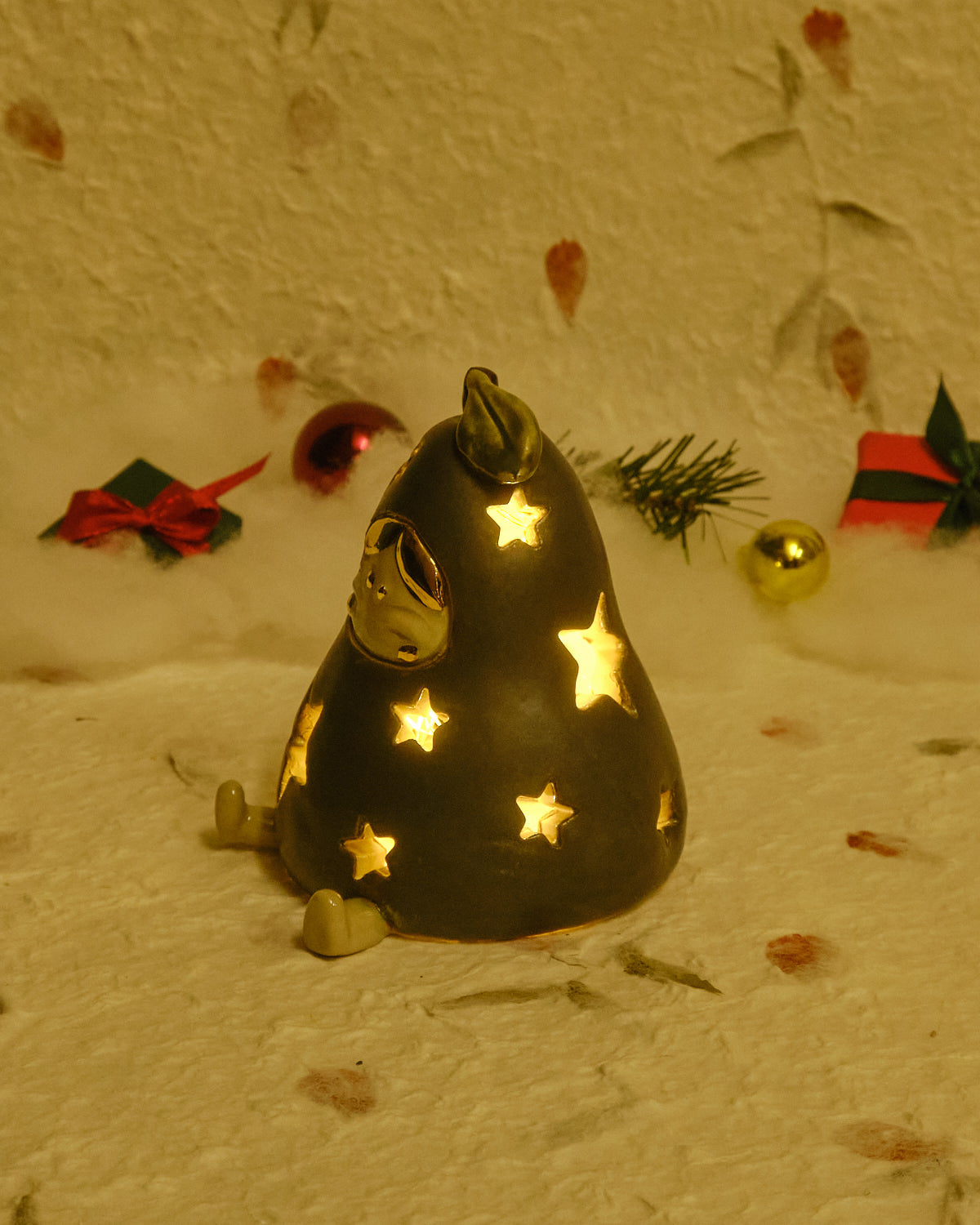 Pear Girl Fairy-Light Holder